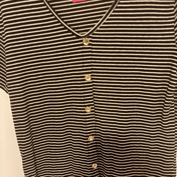 STRIPPED BLACK AND WHITE XL CROP TOP - Picture 3 of 5